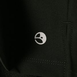 U02